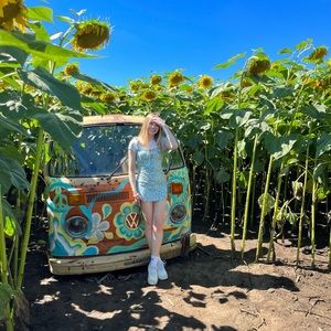 Meet your Posher, Caroline